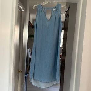 NEW WITH TAGS OLD NAVY LIGHT WEIGHT DENIM DRESS